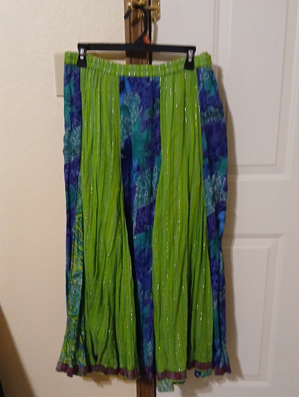 Beautiful Boho Soft Surroundings Green and Blue Elastic-Waist Maxi Skirt.